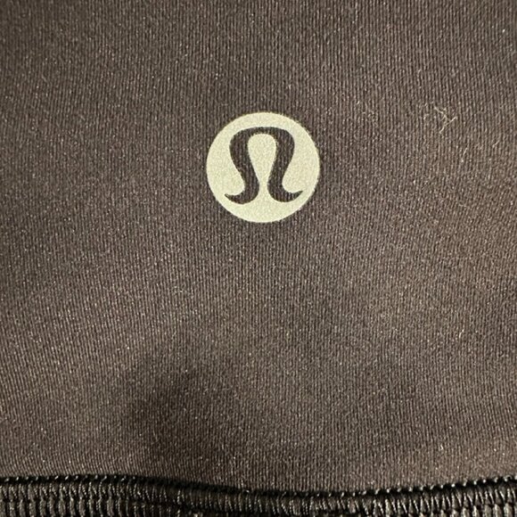 Lululemon Invigorate High-Rise Tight - Size 4 - Picture 9 of 12